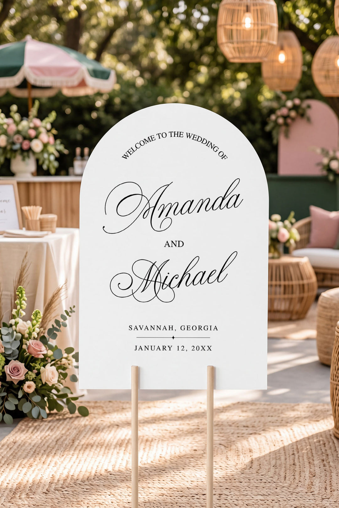 The Heirloom Welcome Sign · Arch