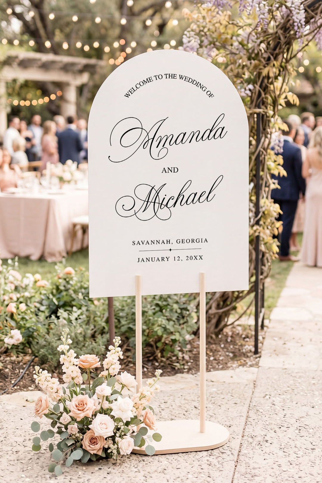 The Heirloom Welcome Sign · Arch