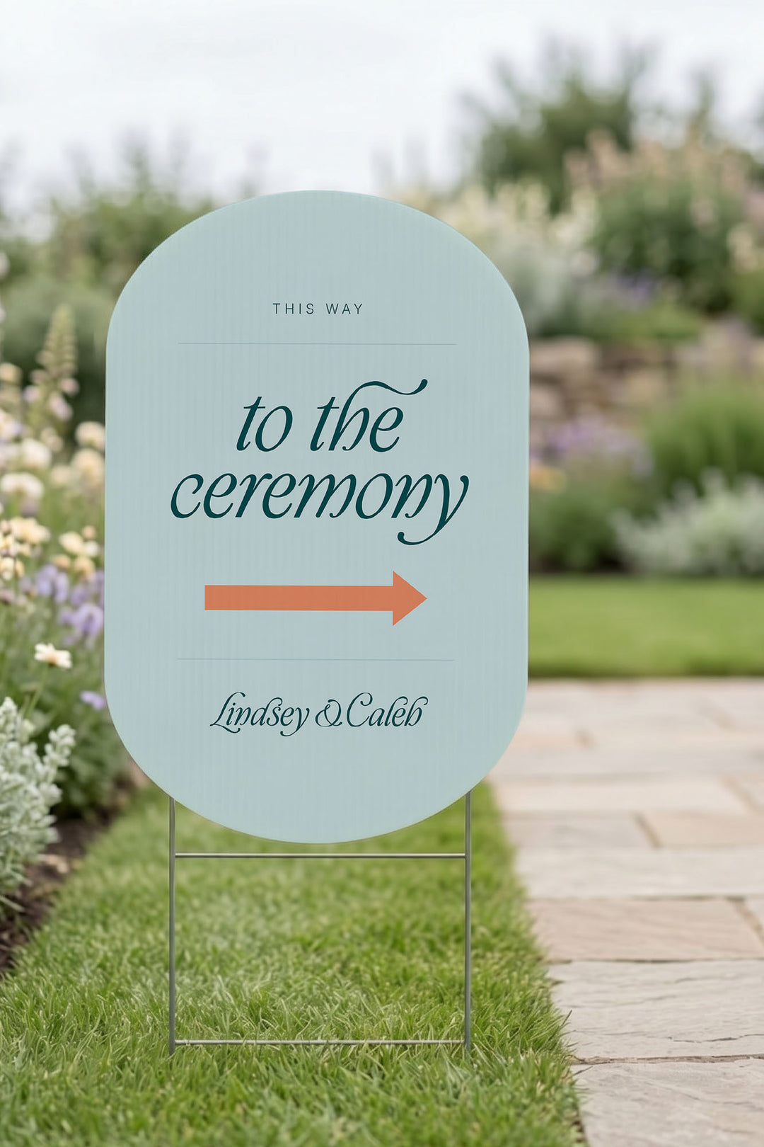 The Amalfi Directional this way to wedding yard sign in Ice Cube #Color_Ice Cube