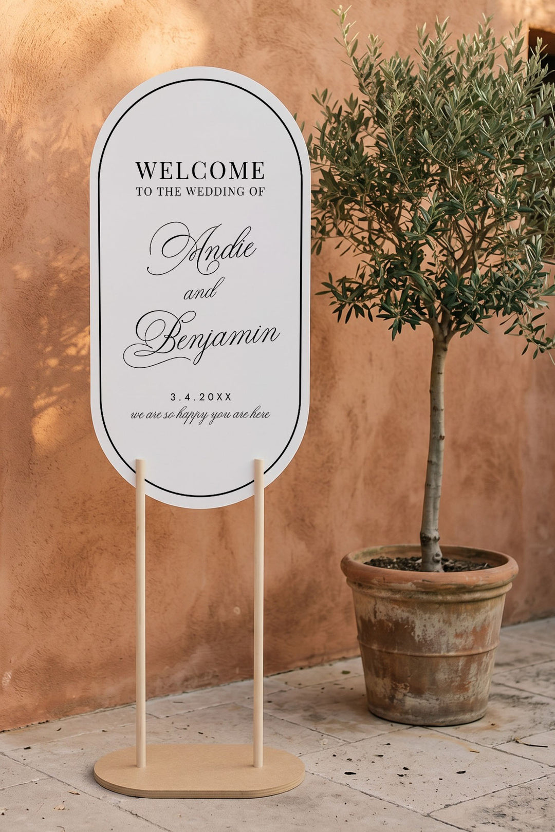 Oval wedding welcome sign, keyline