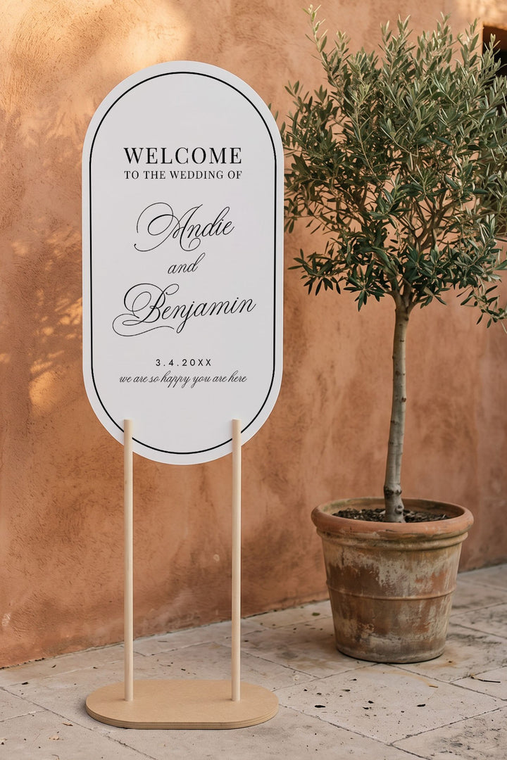 Oval wedding welcome sign, keyline